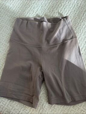 ARITZIA TNA BIKE SHORTS